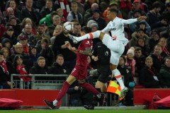 英超困境：阿尔特塔无缘晋级引球迷不满，马奎尔争执与瓜迪奥拉战术调整引争议