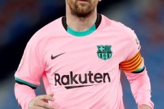 姆巴佩：足球新星蜕变之路，领袖风范成就足坛顶尖球员